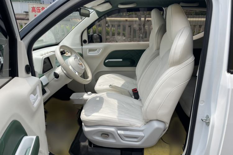 Used Wuling Hongguang MINIEV 2022 GAMEBOY 300km Enthusiast Model with Lithium Iron Phosphate
