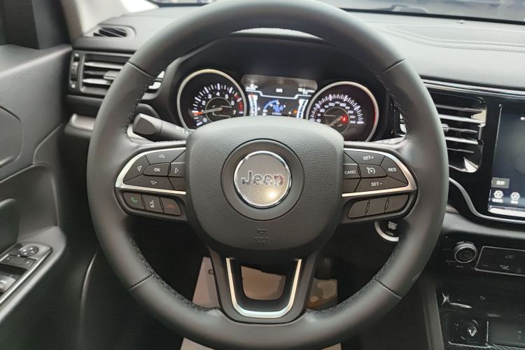 Used Jeep Commander 2018 2.0T Two-Wheel Drive Enjoy Edition China V
