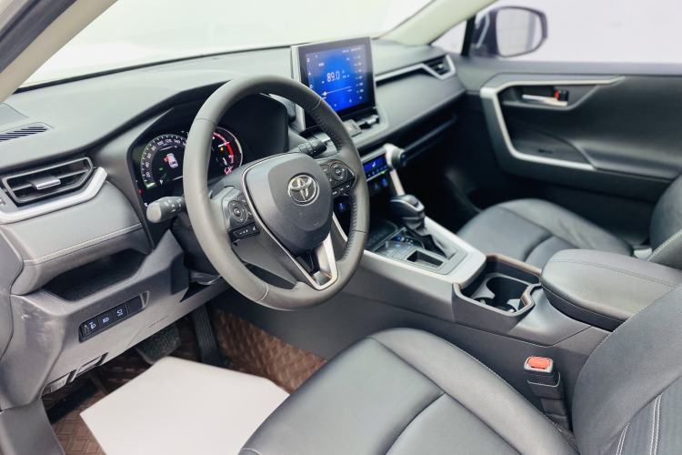 Used Toyota RAV4 2022 2.0L CVT Two-Wheel Drive Fashion Plus Edition
