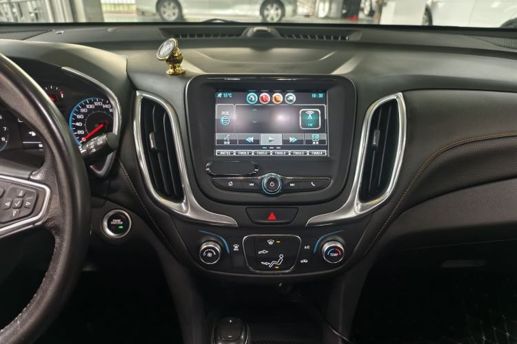 Used Chevrolet Equinox 2019 535T Automatic Chijie Edition China VI Interior 6