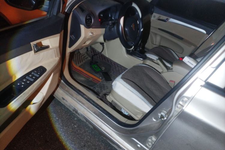 Used Roewe 350 2014 1.5L Automatic Xunda Edition
