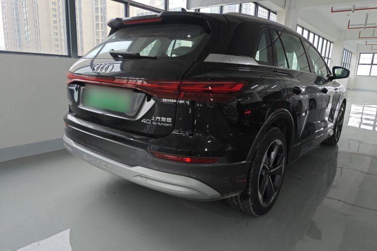 Used Audi Q5 e-tron 2023 40 e-tron Starry Edition Mecha Kit
