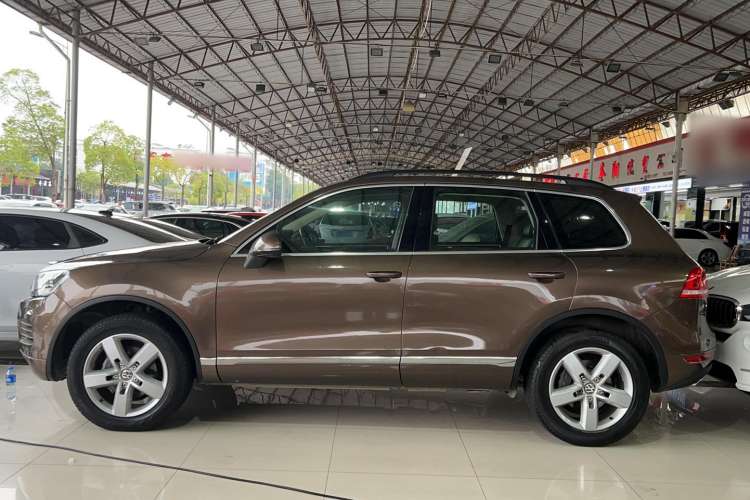 Used Volkswagen Touareg 2011 3.0 TSI Standard Version
