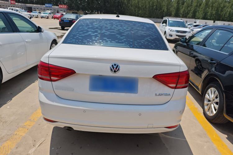 Used Volkswagen Lavida 2018 Classic 1.5L Automatic Fashion Edition China VI Standard