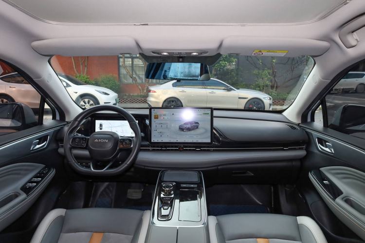 Used AION S Plus 2022 70 Intelligent Edition Interior 8