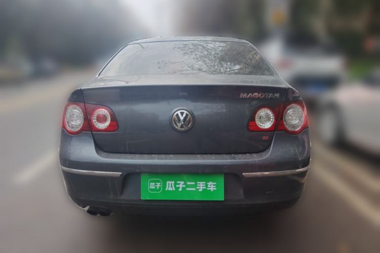 Used Volkswagen Magotan 2011 1.8TSI DSG Luxury Model Rear