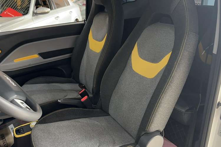 Used Chery New Energy QQ Ice Cream 2022 170km Sundae Phosphate Lithium-Ion