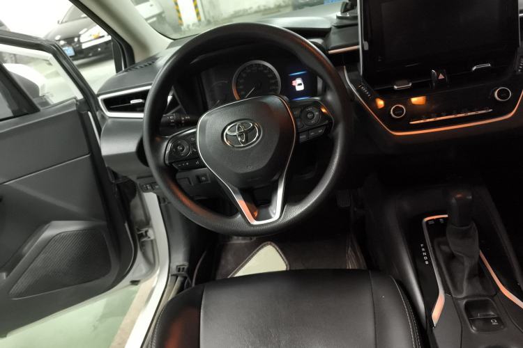 Used Toyota Corolla 2021 Dual-Motor 1.8L E-CVT Elite Edition Steering Wheel
