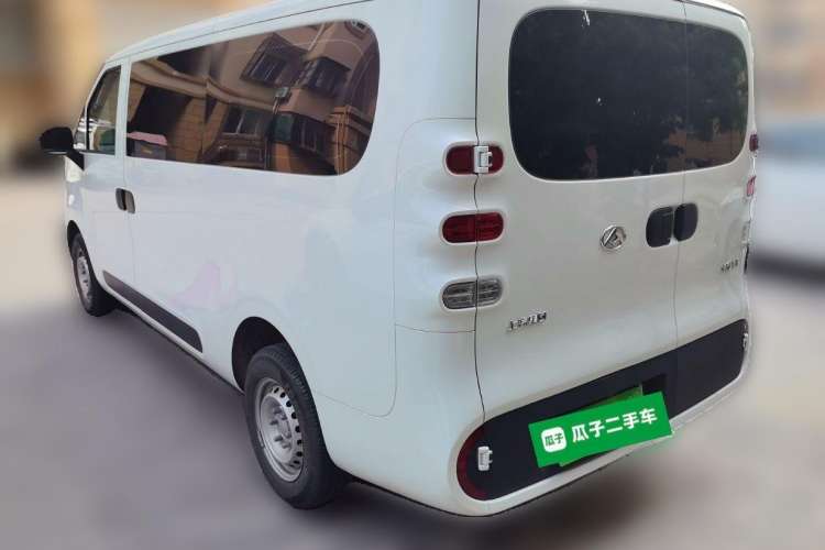 Used SAIC MAXUS Dana V1 2024 V1 Short Wheelbase Low-Roof Multi-Function Version (51 kWh)
