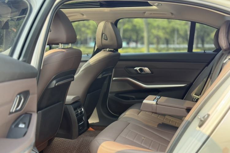 Used BMW 3 Series 2020 325Li First Edition Interior 5