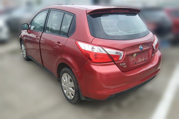 Used Venucia R50 2015 1.6L Manual Fashion Edition