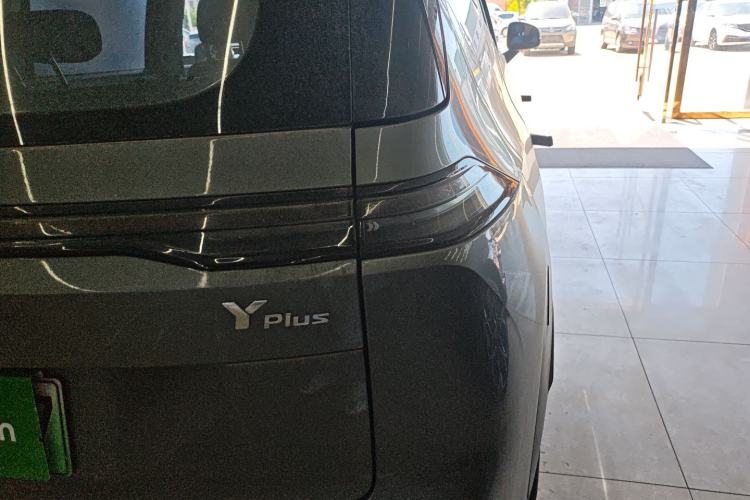 Used AION Y 2023 Younger Star Edition