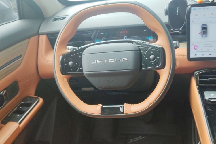 Used JETOUR Dashing 2025 1.5T DCT Luxury Edition