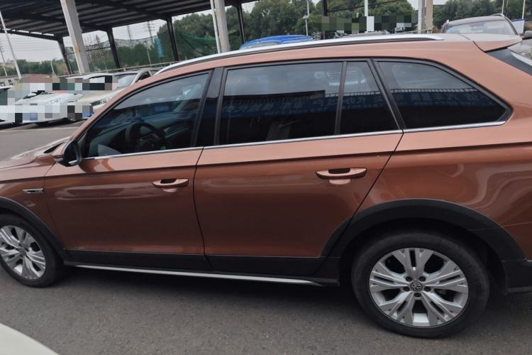 Used Volkswagen C-TREK 2017 1.6L Automatic Comfort Model
