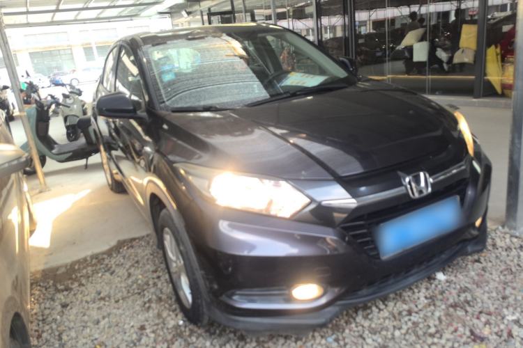 Used Honda Vezel 2017 1.5L CVT 2WD Comfort Model Front Right 45 Deg