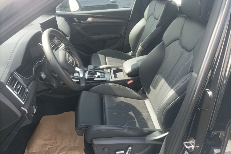 Used Audi Q5L 2025 quattro 45th Anniversary Edition 40 TFSI Sporty and Dynamic Model Left Front Seat