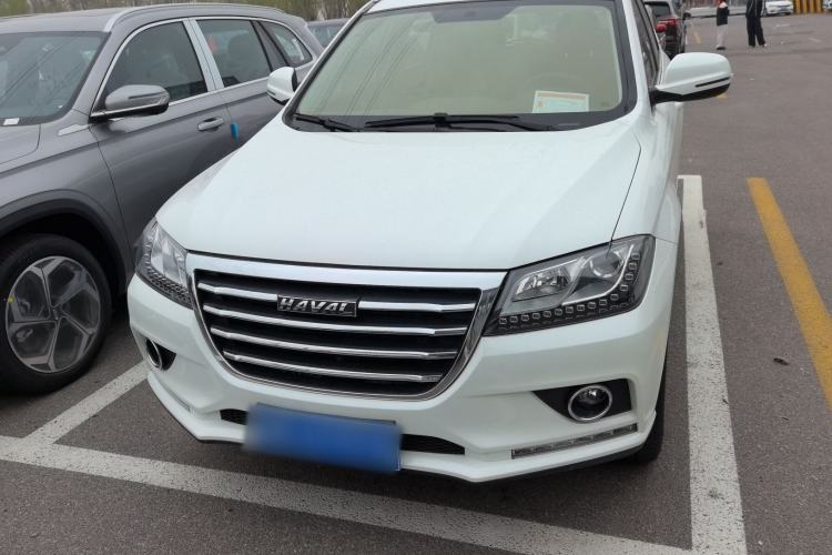 Used Haval H2 2018 1.5T Dual-Clutch Two-Wheel Drive Fashion Model China VI Standard
