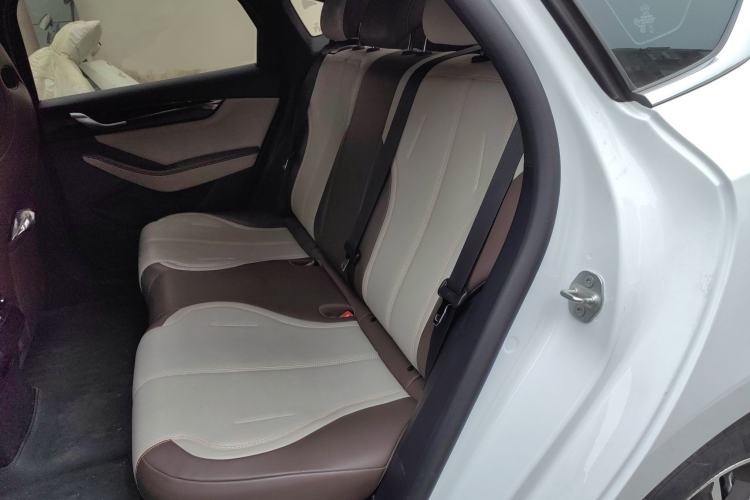 Used BYD Qin PLUS 2024 HONOR Edition DM-i 55KM Leading Model Interior 4