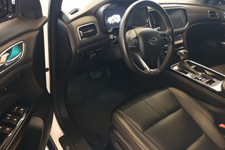 Used GAC Trumpchi GS8 2020 GS8S 390T Two-Wheel Drive Luxury Smart Connectivity Version
