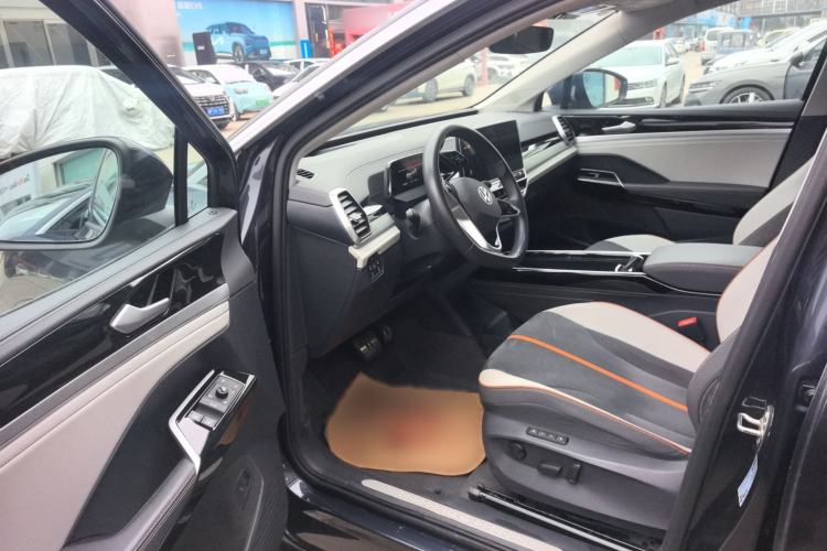 Used Volkswagen ID.6 CROZZ 2022 Long-Range PRO Edition