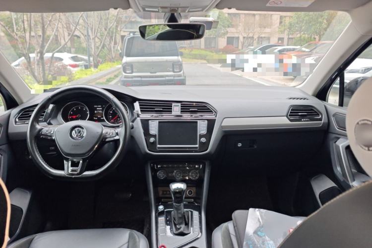 Used Volkswagen Tiguan L 2018 330TSI Automatic Two-Wheel Drive Luxury Edition