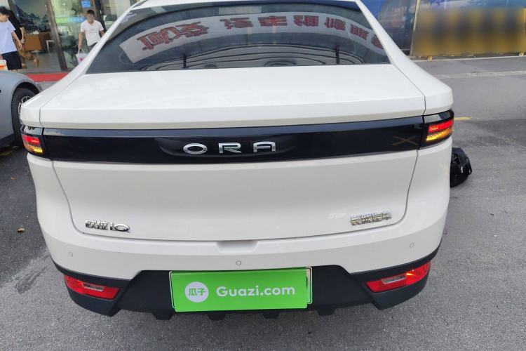 Used ORA iQ 2018 High-Range Version Smart Connectivity Model