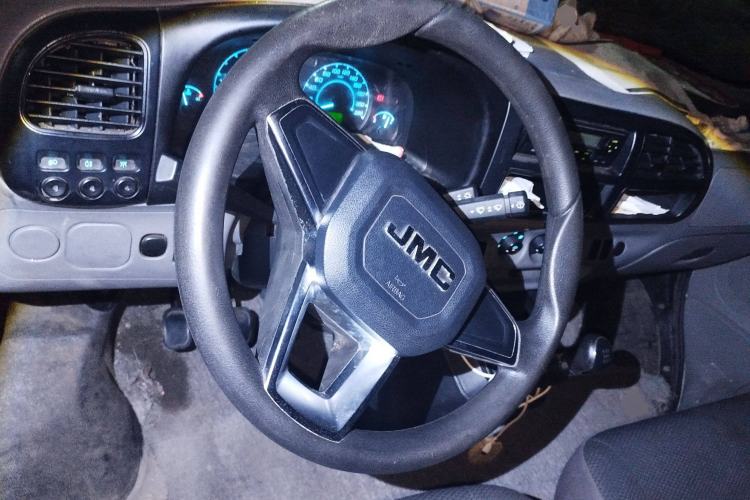 Used JMC Transit 2017 2.8T Commercial Version Short Wheelbase Mid-Roof 6/7/8-Seater JX493
