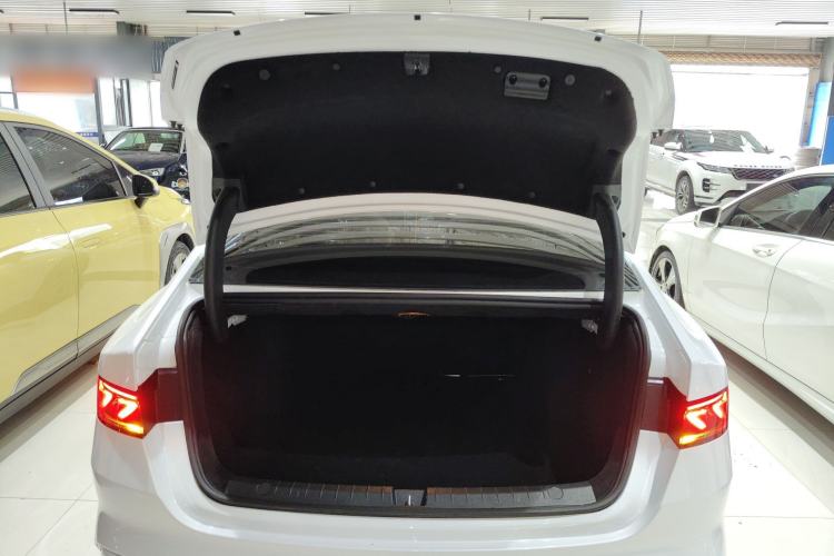 Used BYD Qin PLUS 2021 EV 500KM Luxury Model
