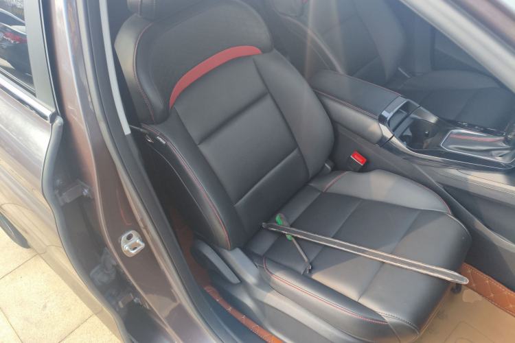 Used MG 5 2021 180 DVVT CVT Youth Luxury Edition
