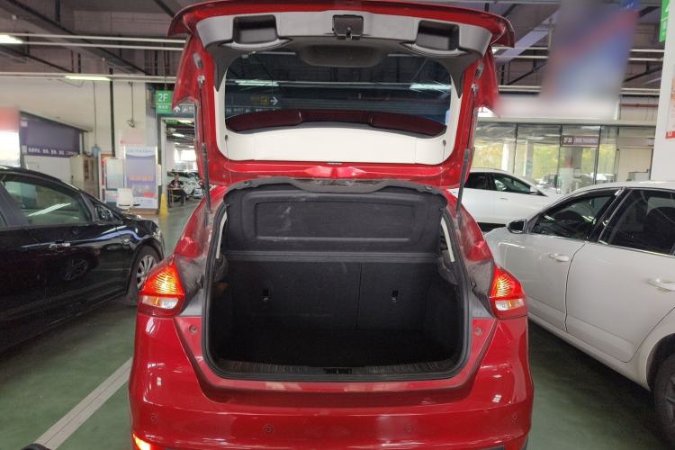 Used Ford Focus 2018 Hatchback Classic 1.6L Automatic Trendy SmartDrive Edition
