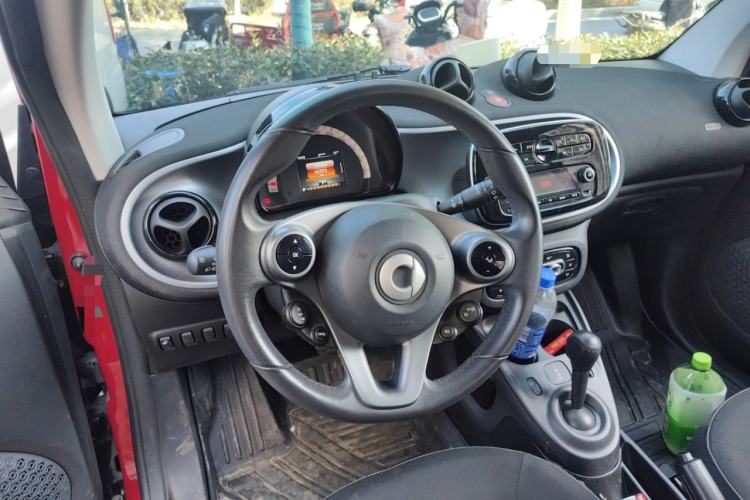 Used smart fortwo 2015 1.0L 52 kW Hardtop Passion Edition