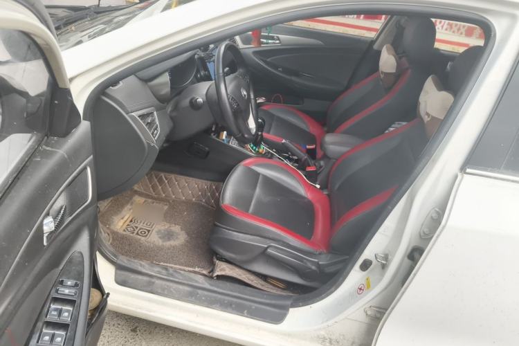 Used CHANGAN Eado 2016 1.6L Manual Junku Model

