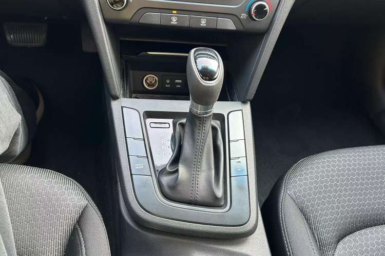 Used Hyundai Elantra (6th Generation / Lingdong) 2018 1.4T Dual-Clutch Xuan Dong · Dynamic Edition
