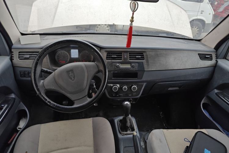 Used Jinbei Hiace X30 2018 1.3L Comfort Model DLCG12 Center Console