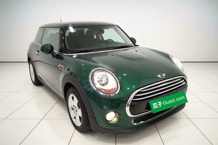 Used MINI 2014 1.2T ONE Front Right 45 Deg