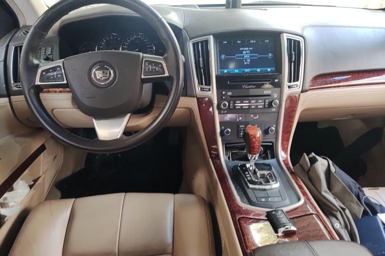 Used Cadillac SLS Seville 2010 3.0L Elite Edition Center Console