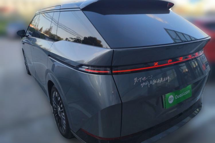 Used XPeng X9 2025 Starship Edition Rear Left 45 Deg