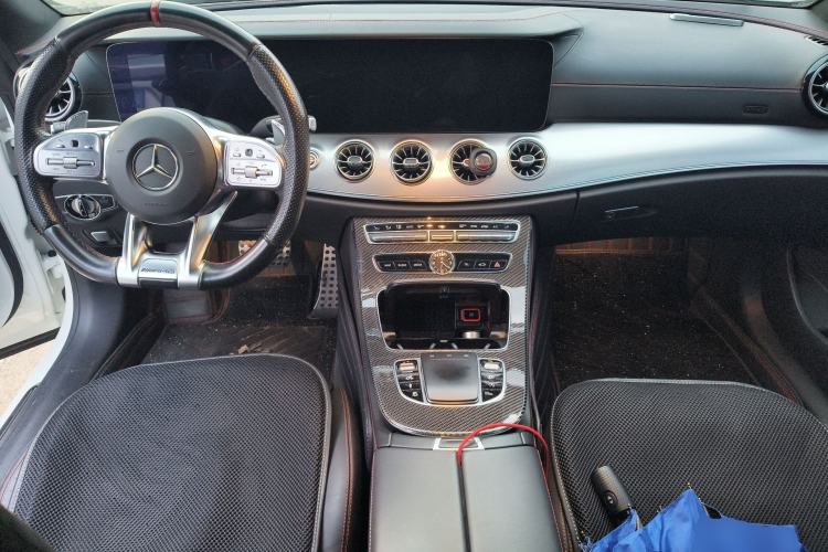 Used Mercedes-Benz E-Class AMG 2019 AMG E 53 4MATIC+ Coupe Center Console