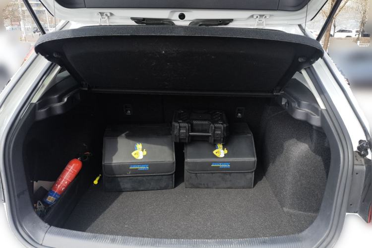 Used Volkswagen C-TREK 2018 230TSI DSG Comfort Model Trunk