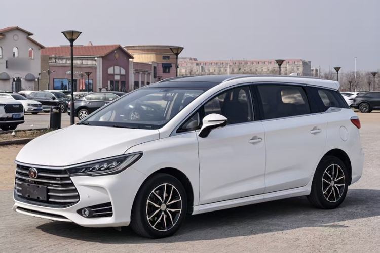 Used BYD Song MAX 2017 1.5T Automatic Smart Connect Prestige 7-Seater