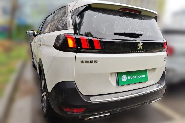 Used Peugeot 5008 2017 380THP 7-Seater Elite Edition