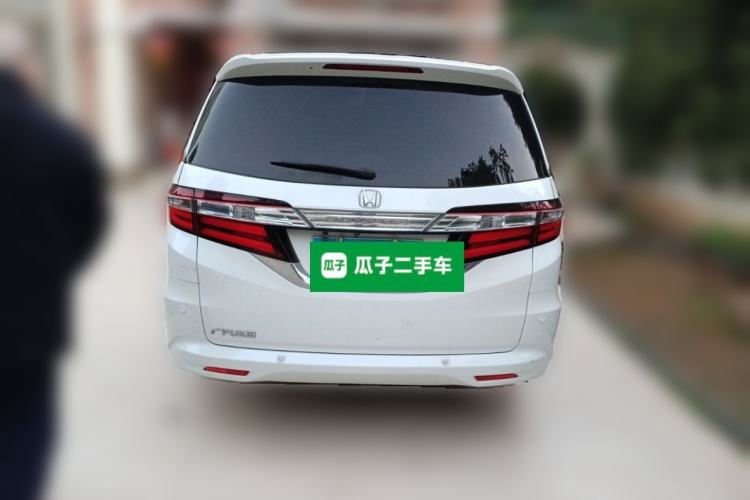 Used Honda Odyssey 2015 Revised Version 2.4L Supreme Edition