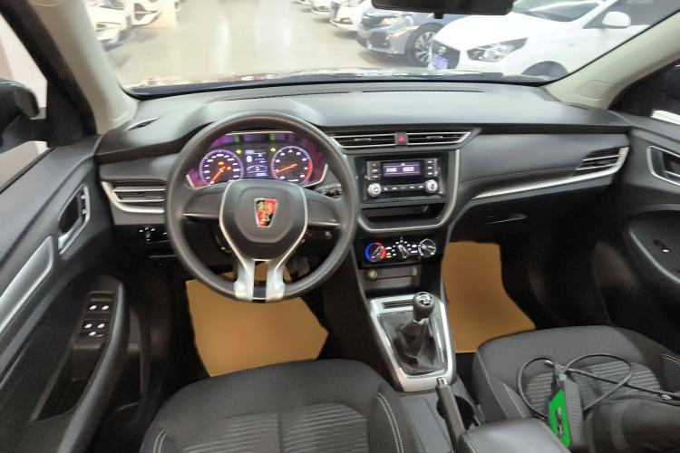 Used Roewe RX3 2018 1.6L Manual Entry-Level Model