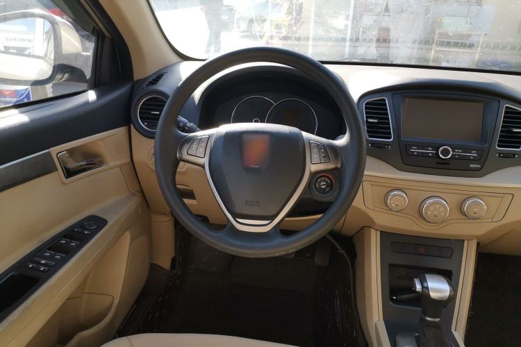 Used Roewe 350 2014 1.5L Automatic Xunda Edition
