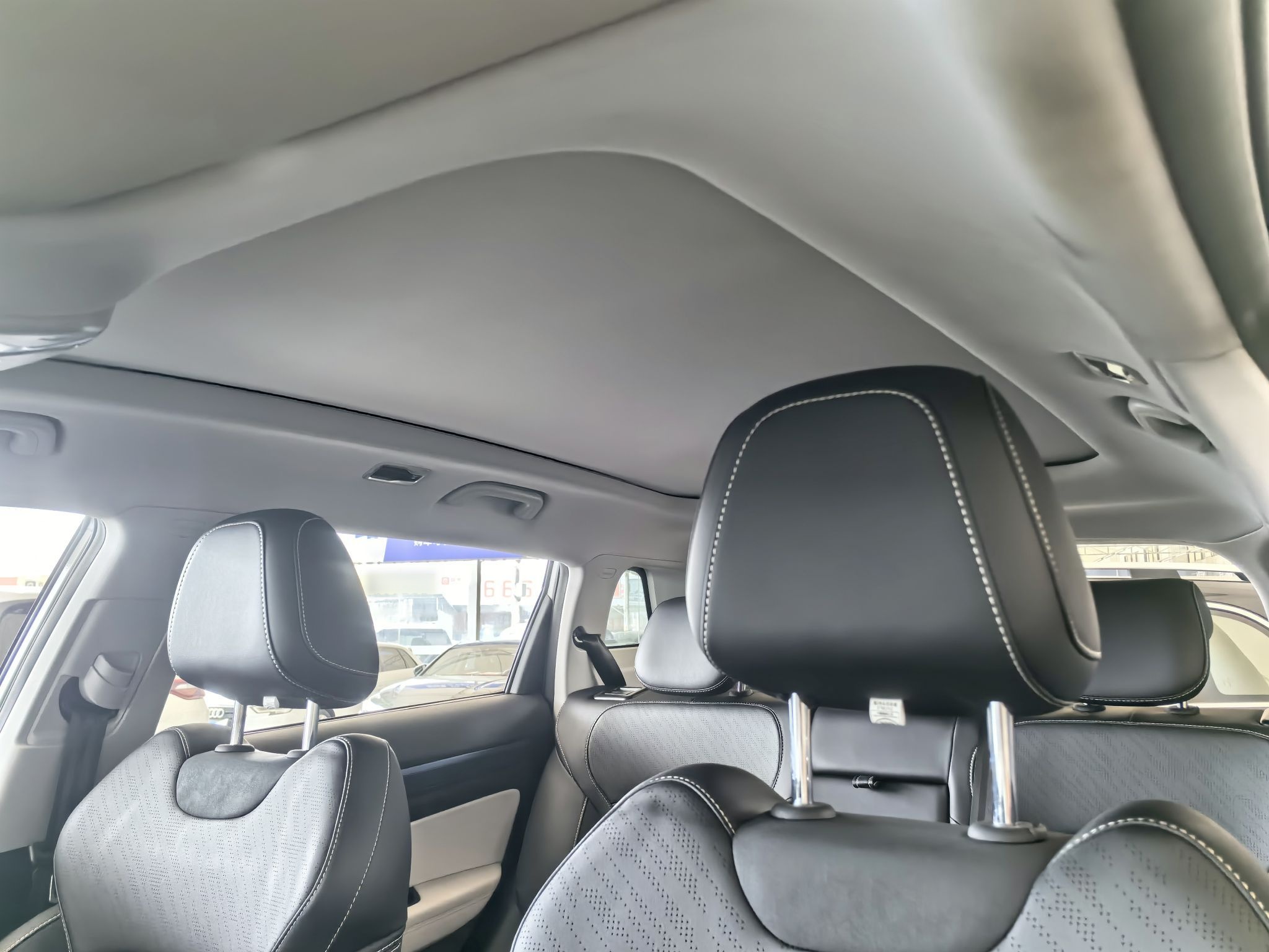 Geely Auto Emgrand X7 Sport 2022 Boyue X 1.8TD DCT ZhiShang Model — снимка 7