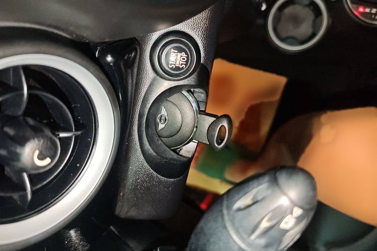 Used MINI MINI 2011 1.6L COOPER Excitement