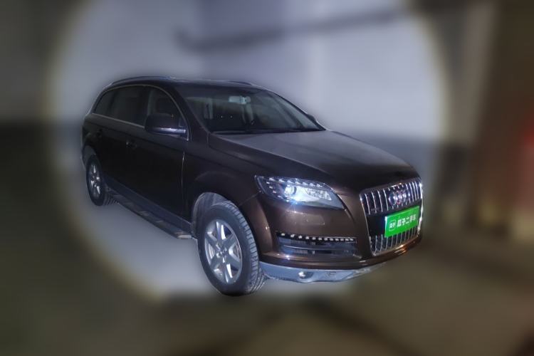 Used Audi Q7 2014 35 TFSI Ambition Edition Front Right 45 Deg