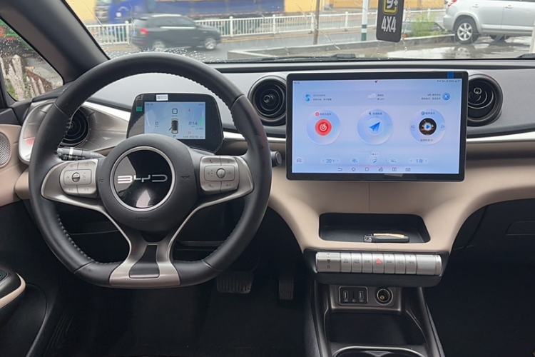 Used BYD Dolphin 2023 420 km Fashion Edition