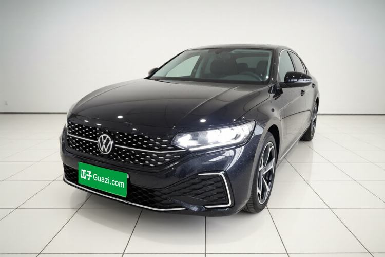 Used Volkswagen Passat 2024 380TSI Starry Dragon Edition