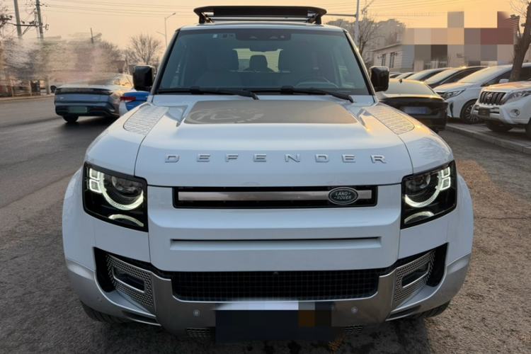 Used Land Rover Defender 2022 90 2.0T P300 Tiger-Power Ambition Edition
